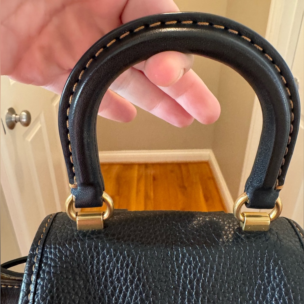 Coach - Riya Backpack 21 Pebbled Leather 2023 - LIKE NEW Rogue Luggage Handle - Picture 6 of 14